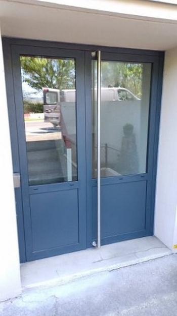 Installation de portes d'entrées à Clermont-Ferrand, Clermont-Ferrand, MG La Sécurité
